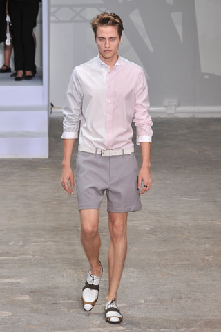 Louis Vuitton / - 2009